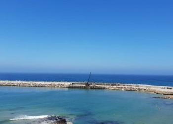 Interrompidas buscas por pessoa desaparecida na praia dos Pescadores na Ericeira