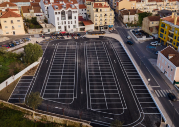 Novo Parque de Estacionamento Beatriz Costa