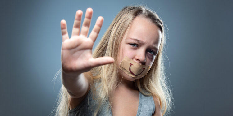 PJ detém homem por mais de 60 crimes de abuso sexual de menores dependentes