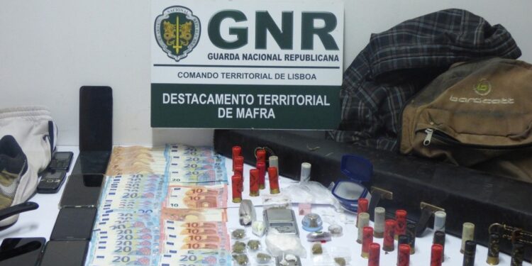 Ericeira – Cinco detidos por tráfico de estupefacientes