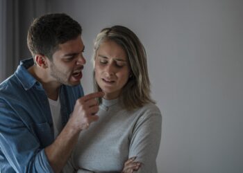 Detido por violência doméstica ao provocar capotamento da viatura da vítima