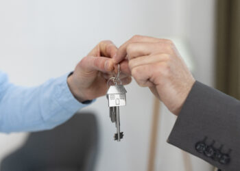 Arrendamento: há 17 famílias interessadas por cada casa anunciada, mas procura abranda 45% em um ano