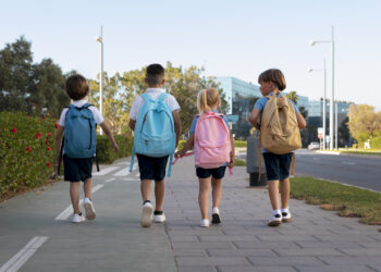 Regresso às aulas obriga famílias a maior esforço financeiro