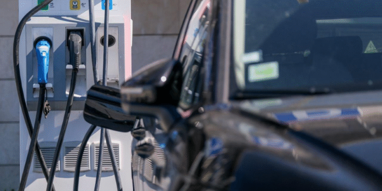 Veículos com emissões reduzidas: apoio a aquisições abre dia 29 de dezembro