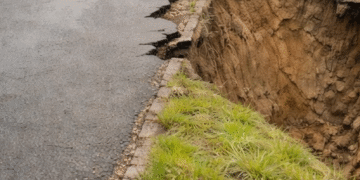 Estrada da Arrifana | Trânsito condicionado