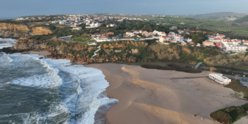 Praia de São Lourenço distinguida com 1.º prémio “Praia + Acessível 2025”