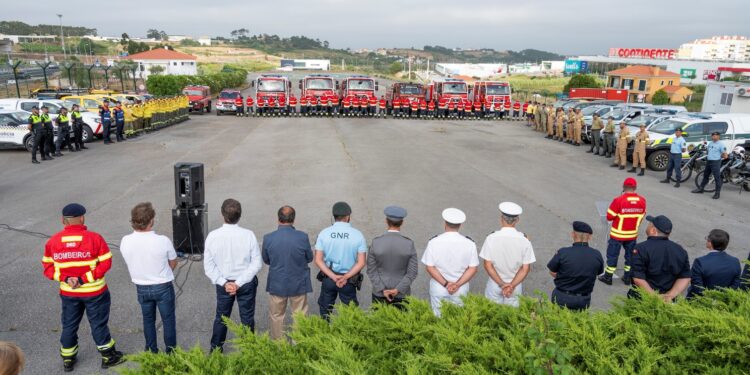 Mafra abre Centro de Meios Aéreos e apresenta dispositivo florestal