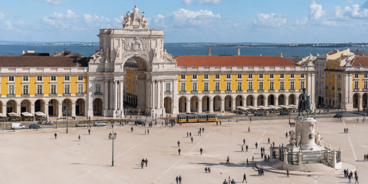 Governo reforça policiamento na Baixa de Lisboa após tiroteio