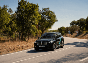 BMW iX1 eDrive20 eleito Carro Frota do Ano 2026